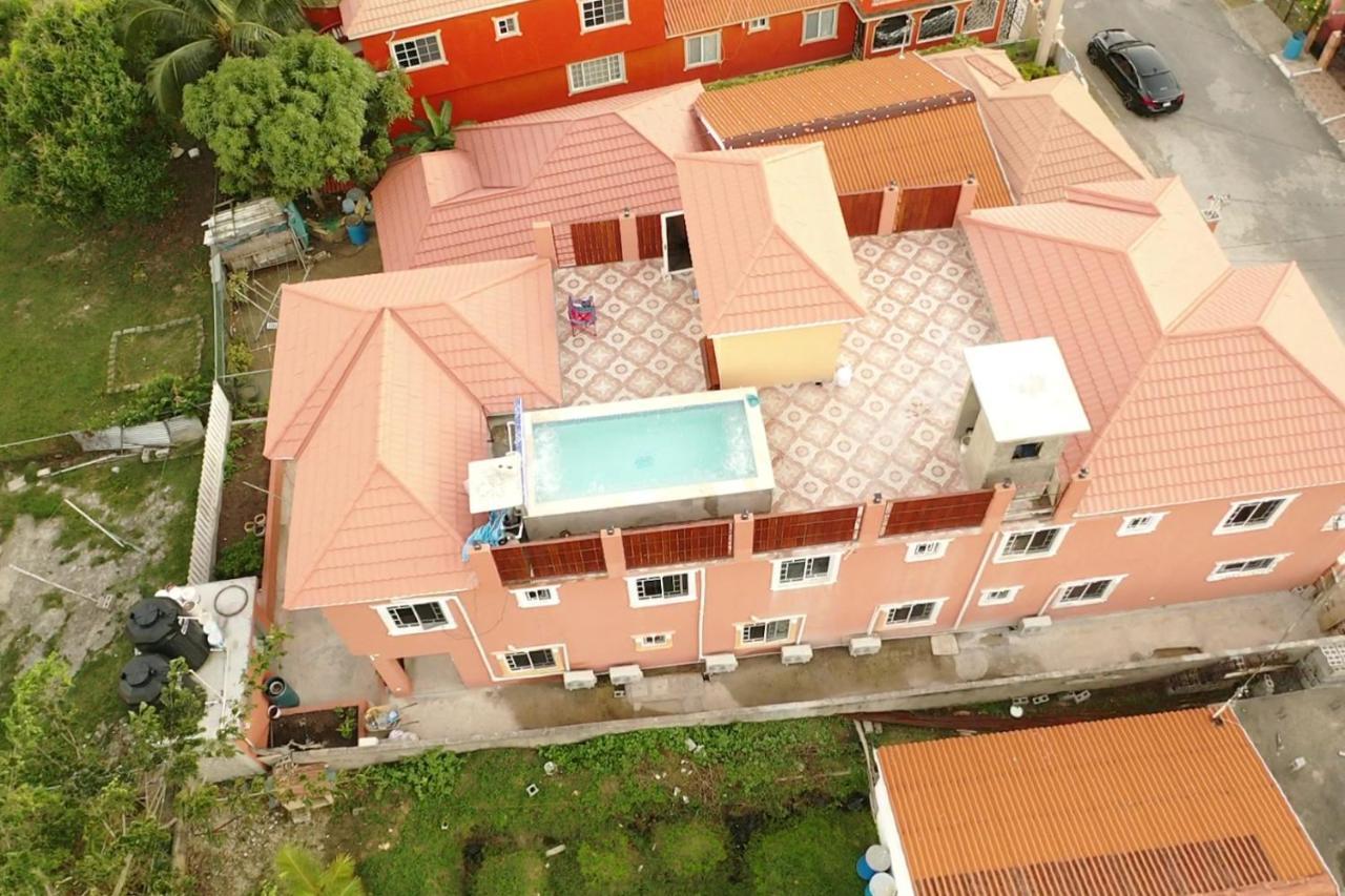 Royal Vybez Vacation Homes Spanish Town ภายนอก รูปภาพ