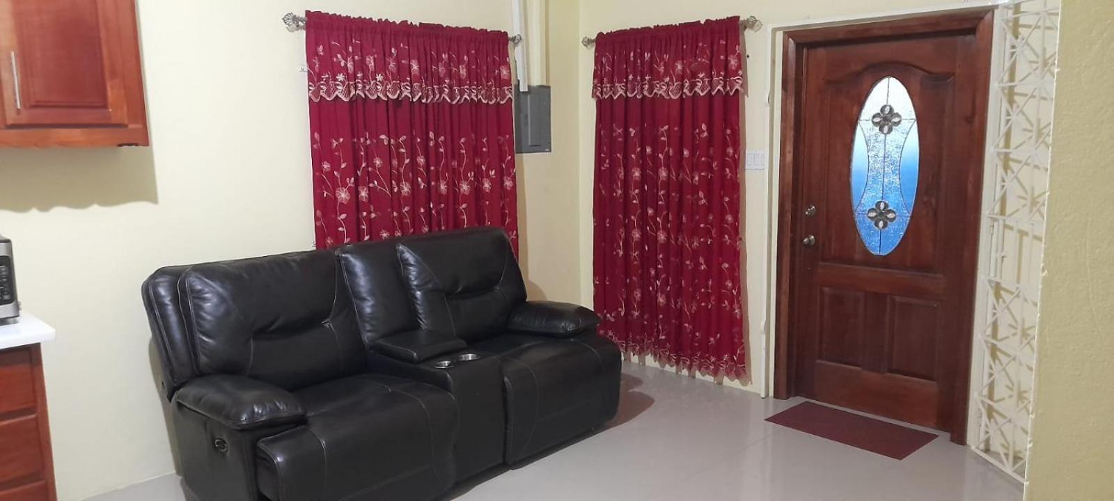 Royal Vybez Vacation Homes Spanish Town ภายนอก รูปภาพ
